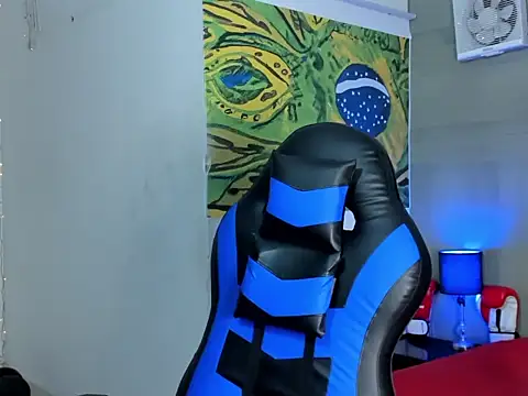 Snapshot of nicolai_drake chatting on October 2025 03:36:02 AM nicolai drake online show from October 2025 03:36:02 AM