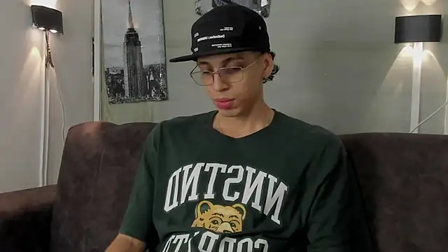 Snapshot of nicolai_drake chatting on November 2025 03:39:02 AM nicolai drake online show from November 2025 03:39:02 AM