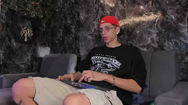 Snapshot of nicolai_drake chatting on November 2025 03:29:02 AM nicolai drake online show from November 2025 03:29:02 AM