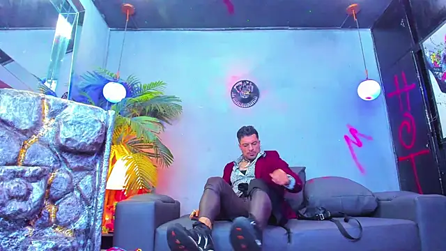 dennis cox1 online show from September 2025 04:24:02 AM