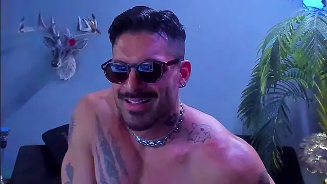 dennis cox1 online show from June 2026 10:23:02 PM