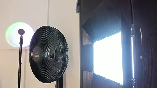 Snapshot of Ballesteros_ chatting on September 2025 06:06:02 AM Ballesteros online show from September 2025 06:06:02 AM