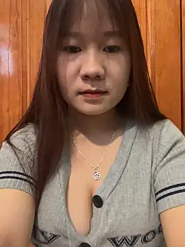 qinejr37 online show from October 2025 11:56:02 PM