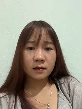 qinejr37 online show from October 2025 11:08:02 AM