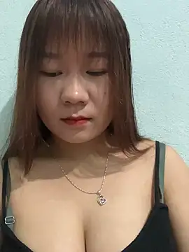 qinejr37 online show from November 2025 12:54:02 AM