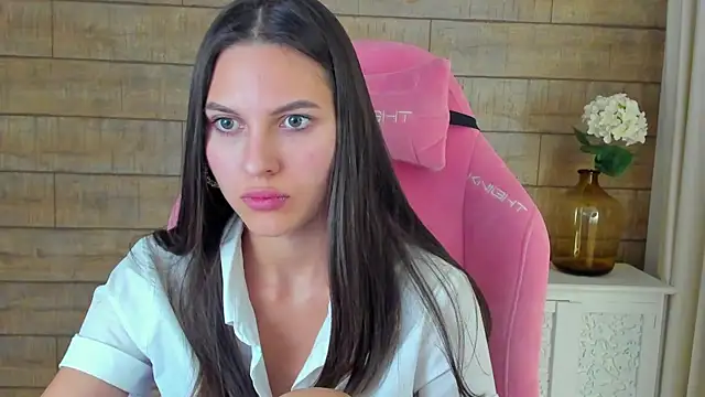 AlisaVersailles online show from September 2025 04:45:02 PM