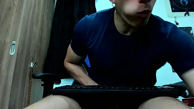 Snapshot of javiersexymann chatting on February 2025 06:06:01 AM javiersexymann online show from February 2025 06:06:01 AM