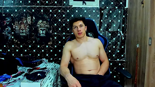 javiersexymann online show from March 2026 12:26:02 AM