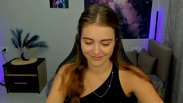 TracySpark online show from September 2025 07:21:02 AM