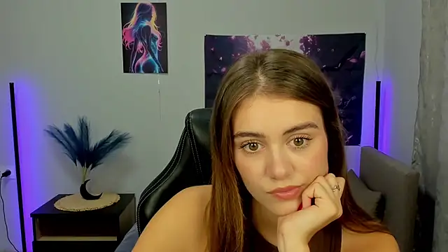 TracySpark online show from October 2025 06:53:02 AM