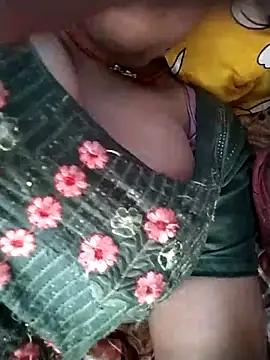 Snapshot of Suhani012 chatting on September 2025 07:10:02 AM Suhani012 online show from September 2025 07:10:02 AM