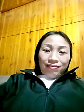 lucybaby00 online show from February 2026 10:36:02 AM