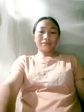 lucybaby00 online show from April 2026 09:43:02 PM
