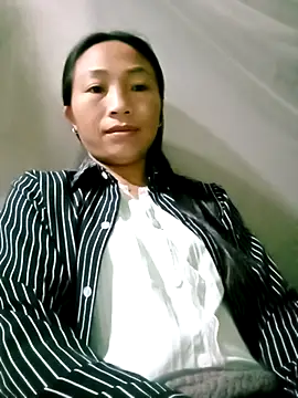 lucybaby00 online show from May 2026 10:39:02 PM