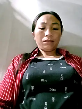 lucybaby00 online show from May 2026 10:37:02 PM
