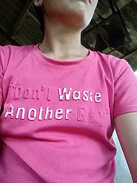 lucybaby00 online show from May 2026 05:57:02 AM