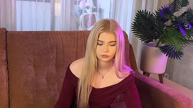 Snapshot of AshleyKush chatting on September 2025 08:49:02 AM AshleyKush online show from September 2025 08:49:02 AM