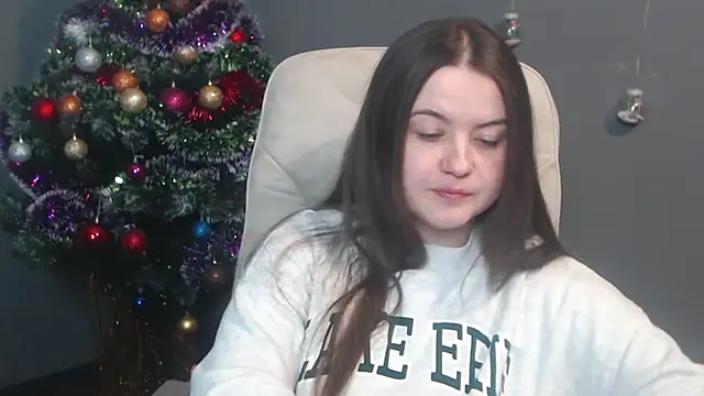 MavkaCute online show from December 2025 07:09:01 PM