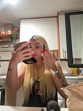 Snapshot of NoeliaGarcia17 chatting on October 2025 10:08:02 PM NoeliaGarcia17 online show from October 2025 10:08:02 PM