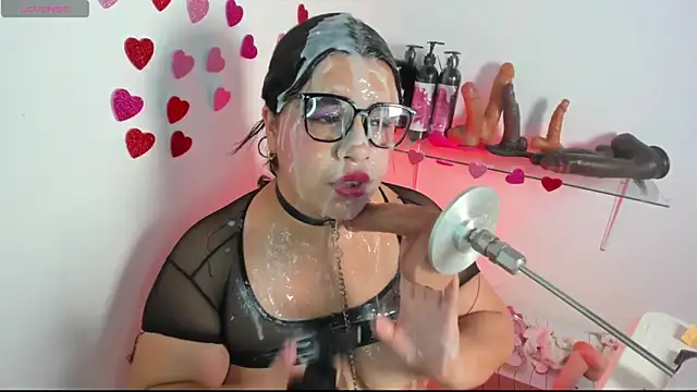 Alanna-sloppy online show from April 2026 07:55:02 PM