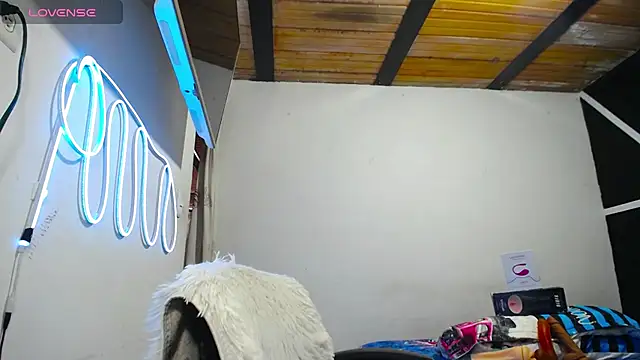 Snapshot of Angel_latinboy chatting on March 2025 09:07:02 PM Angel latinboy online show from March 2025 09:07:02 PM