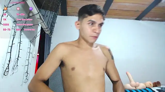 Angel latinboy online show from November 2025 08:52:02 PM