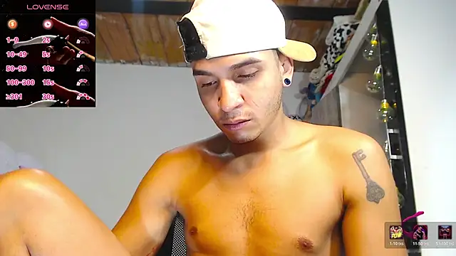 Angel latinboy online show from April 2026 01:41:02 PM