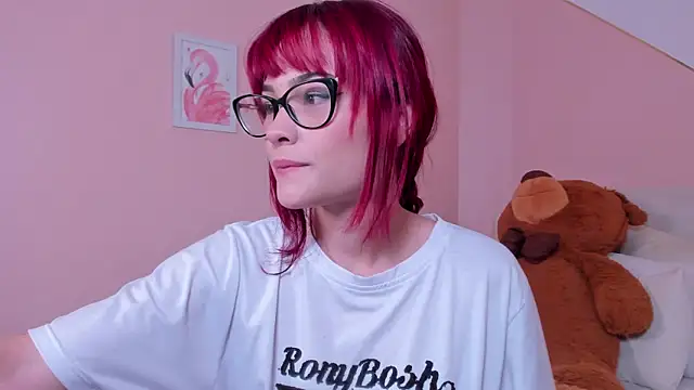 mae lyra online show from October 2025 11:22:01 AM