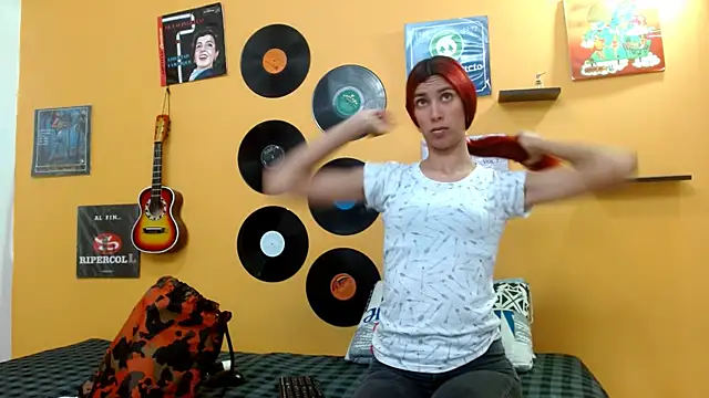 Snapshot of skinnyverus18 chatting on October 2025 07:14:02 PM skinnyverus18 online show from October 2025 07:14:02 PM