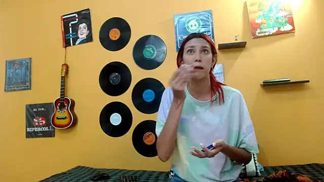 Snapshot of skinnyverus18 chatting on October 2025 06:59:01 PM skinnyverus18 online show from October 2025 06:59:01 PM