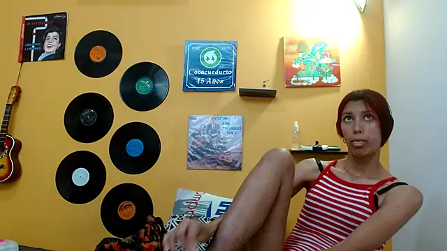 Snapshot of skinnyverus18 chatting on October 2025 07:07:02 PM skinnyverus18 online show from October 2025 07:07:02 PM