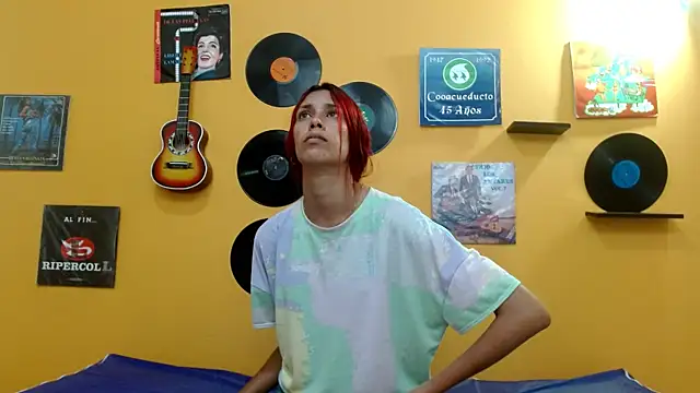 skinnyverus18 online show from November 2025 07:01:02 PM