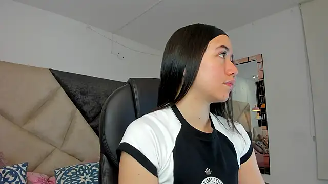 SaraWagner  online show from March 2026 12:35:01 AM