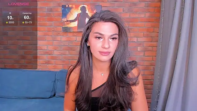 Snapshot of Andriana_1 chatting on October 2025 12:11:01 AM Andriana 1 online show from October 2025 12:11:01 AM