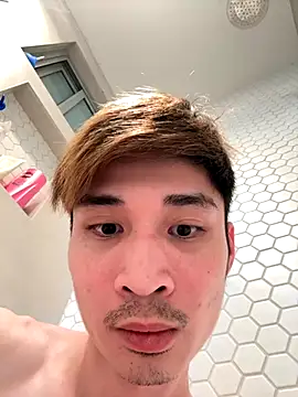 Snapshot of brucelimlee chatting on September 2025 08:37:01 AM brucelimlee online show from September 2025 08:37:01 AM