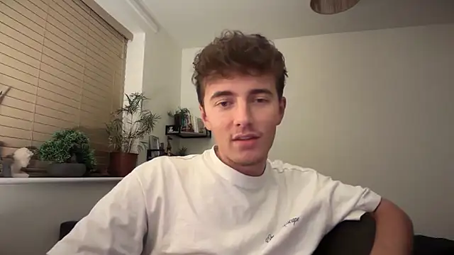 luciancrowe online show from February 2026 01:43:02 AM