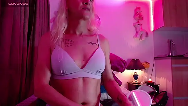 AllysonStonne online show from April 2026 10:52:02 PM