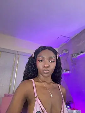 Keirahartz online show from June 2026 07:25:02 PM