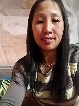 cute love00 online show from February 2026 12:15:02 PM