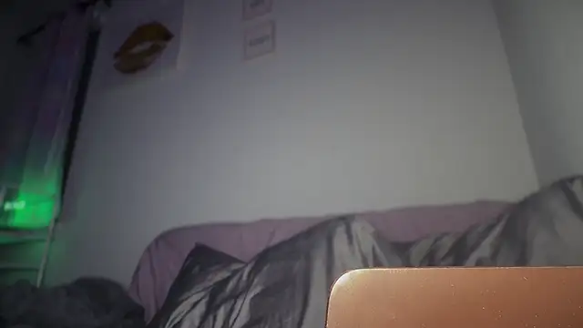 bbgurlnickii online show from November 2025 08:13:02 AM