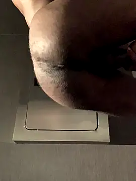 Snapshot of yourcummingdad chatting on December 2025 05:32:01 PM yourcummingdad online show from December 2025 05:32:01 PM