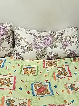 Alevsiz online show from March 2026 08:23:02 PM