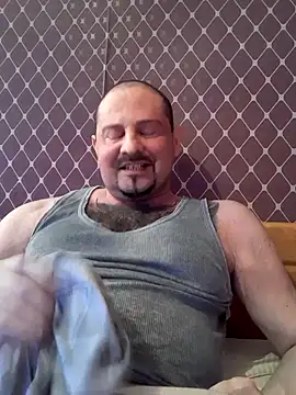 Snapshot of _NEREZA_ chatting on May 2026 02:32:01 PM NEREZA online show from May 2026 02:32:01 PM