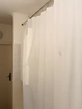 Snapshot of Premium-Jogurt chatting on November 2025 01:02:02 PM Premium-Jogurt online show from November 2025 01:02:02 PM