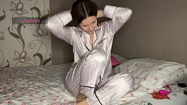 Snapshot of AlmaLitaa chatting on September 2025 04:10:02 PM AlmaLitaa online show from September 2025 04:10:02 PM