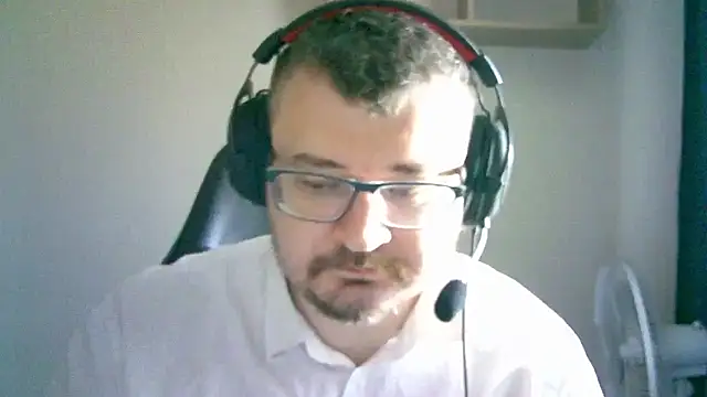 Snapshot of SirAbuser chatting on September 2025 06:46:01 AM SirAbuser online show from September 2025 06:46:01 AM