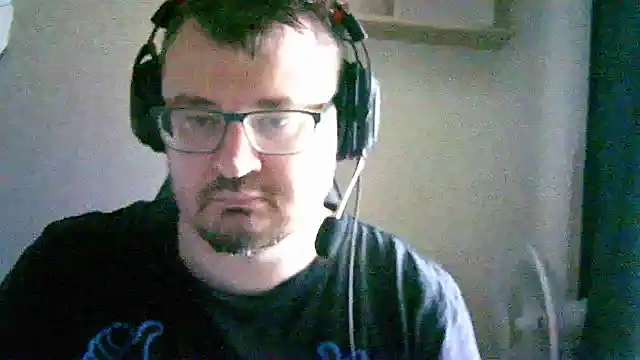 Snapshot of SirAbuser chatting on September 2025 05:42:01 AM SirAbuser online show from September 2025 05:42:01 AM