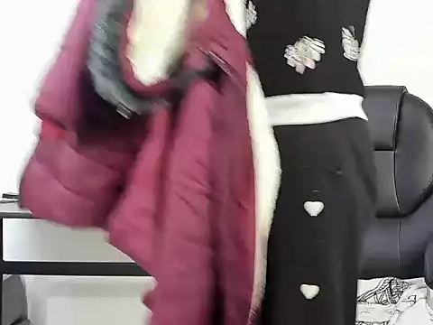 Snapshot of Aisha_hotts777 chatting on September 2025 02:48:02 AM Aisha hotts777 online show from September 2025 02:48:02 AM