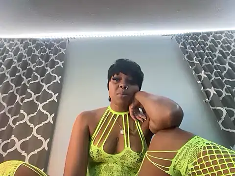 Liaprettygirl online show from May 2026 03:24:01 AM