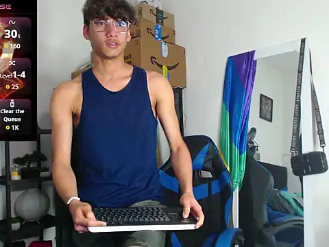 Snapshot of Gael_Jones chatting on September 2025 05:07:02 AM Gael Jones online show from September 2025 05:07:02 AM